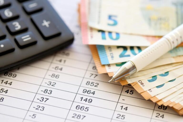 Salaire net avec de nombreux billets