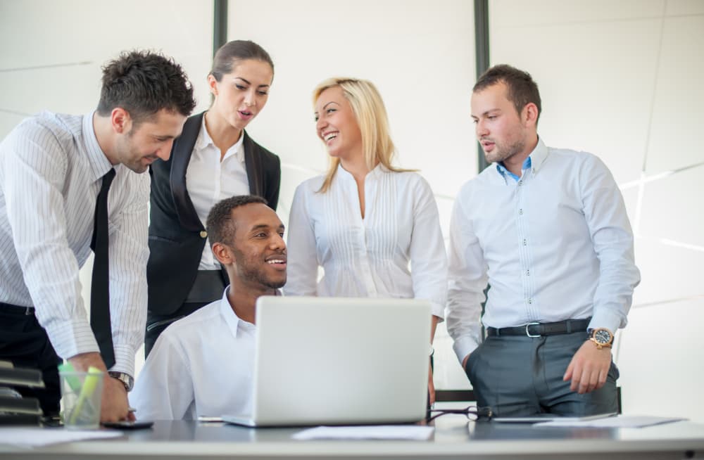 Jeune equipe commerciale
